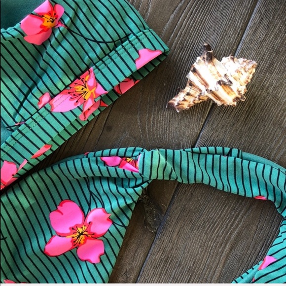 🌴🌼BILLABONG- SEAIN GREEN BIKINI SET🌼🌴 - Picture 8 of 8